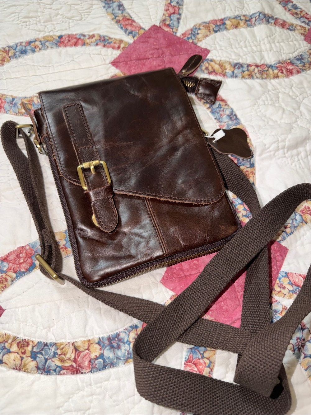 Men’s Leather Messenger Bag adjustable strap